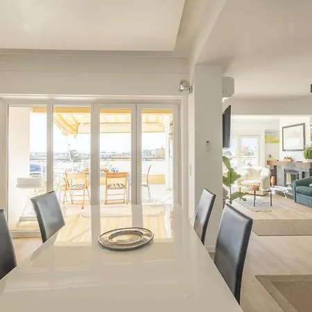 Oceanfront & Big Terrace Private Condo Oeiras Exterior photo